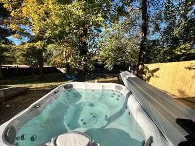 Petite Bloom Hooosier Retreat