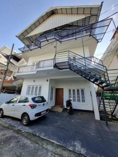 D villa