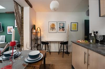 1 Bedroom Serviced Apartment, London Liverpool Street, Sleeps up to 4