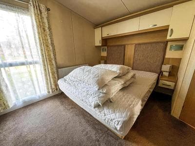 Lovely Caravan At Manor Park, Nearby Hunstanton Beach In Norfolk Ref 23067S