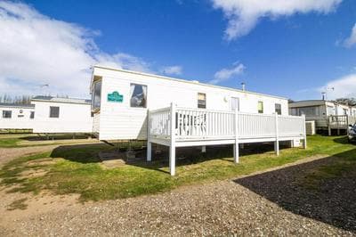 6 Berth Caravan For Hire With Decking At Manor Park In Norfolk Ref 23017S