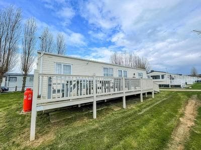 Lovely Caravan With Decking At Manor Park In Hunstanton Ref 23091T