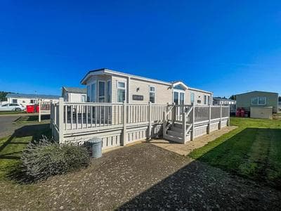 Lovely Caravan With Decking At Manor Park, Near Hunstanton Beach Ref 23034C