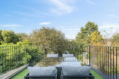 The Turnpike Residence - Free Parking