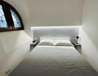 Colosseum Charming Suite with Jacuzzi near the metro