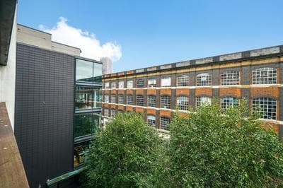 Modern Two Bed Apartment By LiveStay Short Lets & Serviced Accommodation London