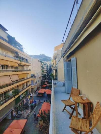 Stylish 1BR Apt with Retro Kitchen View Balcony