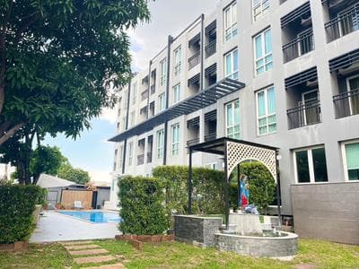 Crystal Suites Suvarnbhumi Airport