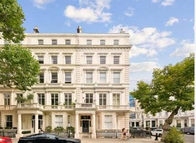 3 Bedrooms flat in South Kensington Queensgate 61
