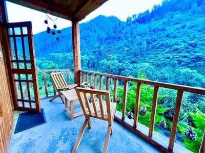 Pine View Cottage, Tirthan Valley - Nested in Nature`s Lap