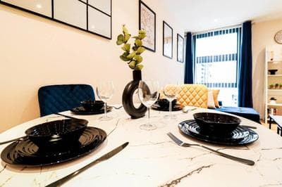 Premium Canary Wharf Flat - Long Stay Offer