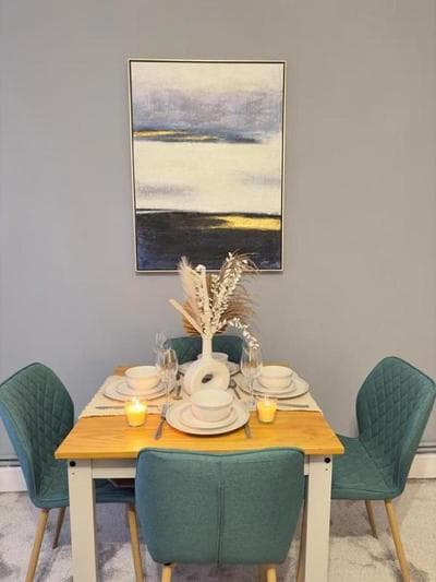 Beautiful Three Bedroom Family Apartment
