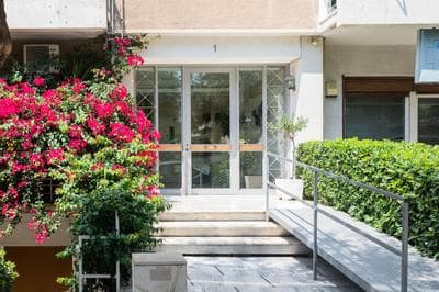 Breezy 2BR Apartment by Marina Flisvos by UPSTREET