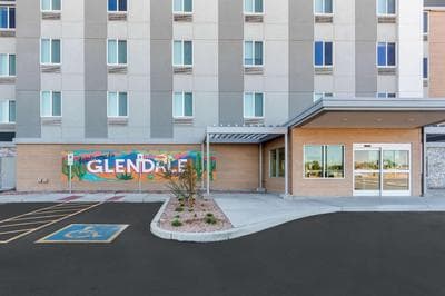 Everhome Suites Glendale Sports Entertainment District by Choice Hotels