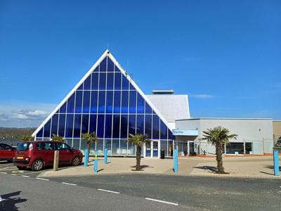 3 Bedroom Caravan - Sleeps 8 Parking Pets Beach