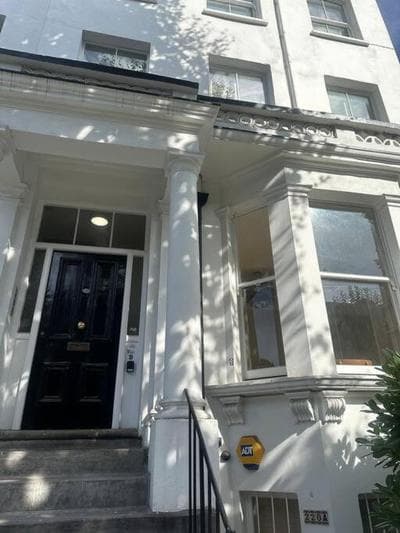 Notting Hill Designer 1-bed flat