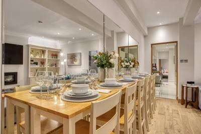 3Bed 3Bath Kensington Palace