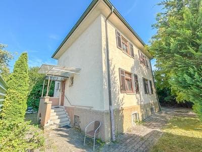 Komplettes Haus - gr Gruppen - 3 Küchen - 3 Bäder - Parkplätze