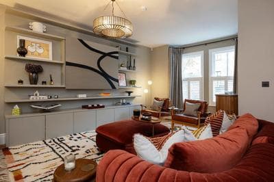 Veeve - Riverside Contemporary