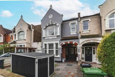 Bright & Airy Lux 3Bed Home in Fulham with Patio