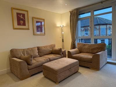 Two Bed Flat In Wimbledon