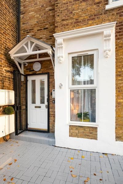 Millfields coach house serviced accommodation Hackney