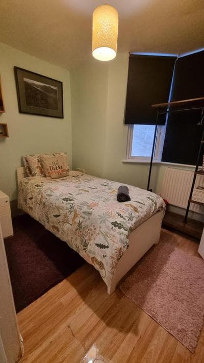 Private single room guest sleep