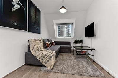 1 Bed Apartment- Finsbury Park D