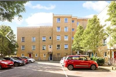 East London Two Bedroom Apartment with private Patio - Entire apartment