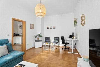 Neue und helle 2 Zimmer Wohnung, nähe Veltins Arena, Home Office, kostenlose Parkplätze