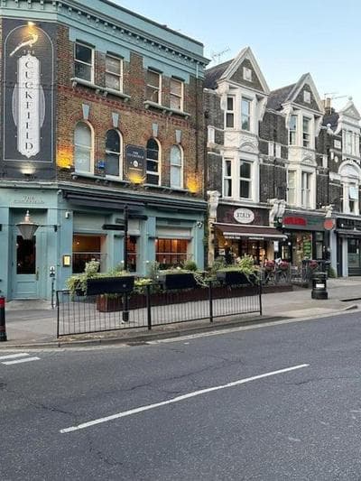 Idyllic Stylish Apartment with Fast Speed Broadband & Free Parking