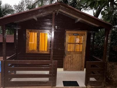 Mountain Breeze Wooden Cottages