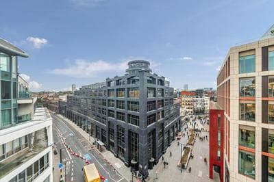 Farringdon Penthouse Spacious 3 Bedroom 2 Bath