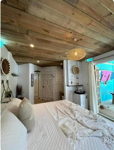 Shipwreck Cove