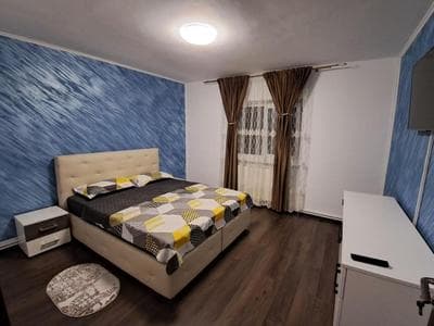 APARTAMENT 3 CAMERE zona CENTRALĂ