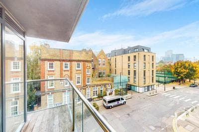 Stylish 3 Bedroom Apartment in the heart of Clerkenwell