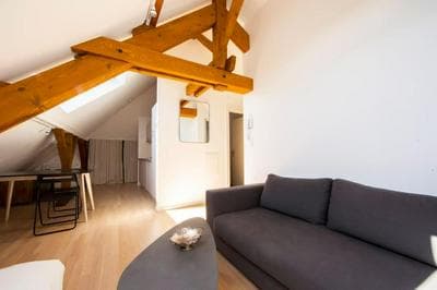 Charming Loft Studio in Chailly - Prime Central Location AC1