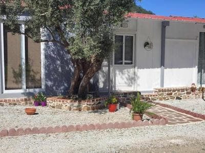 Tzànnou farm residence