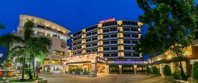 Raya Grand Hotel