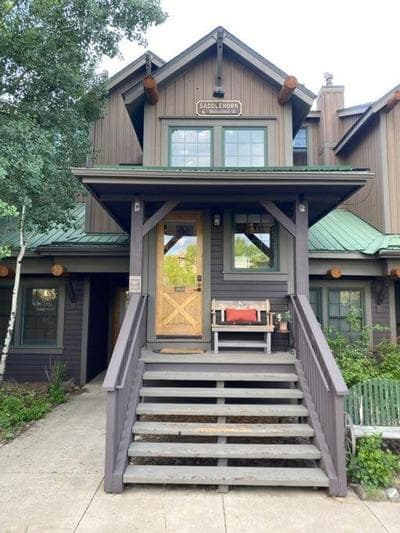 Mustang Ridge Retreat