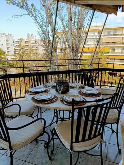 Elegant Renovated 3-bedroom appartment in Maroussi