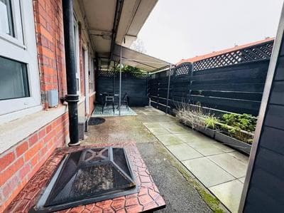 Business Leisure Near Canary Wharf Free Parking
