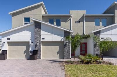 Luxurious townhouse with themed rooms near Disney
