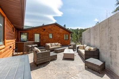 Modern Smart House In The Woods with 2 King BDS 2 BA