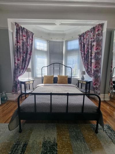 Beautiful room in Victorian house