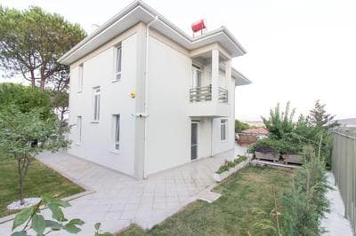 Spacious Exquisite 5BR Villa with Private Pool