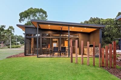 Artisan Gunyulgup - Luxe Lakeside Wellness Hideaway