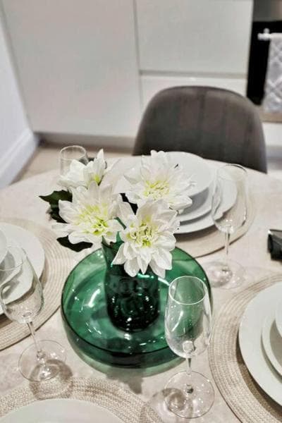 Stylish Camden Flat with Private Garden and Parking