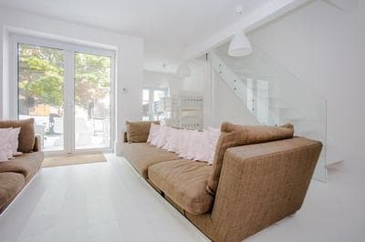 HUGE 5 storey 4 bed Terraced family home in Queens park