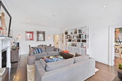 Stylish 2 bed apartment in Cadogan Square